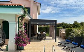 Villa Luciana, Buje
