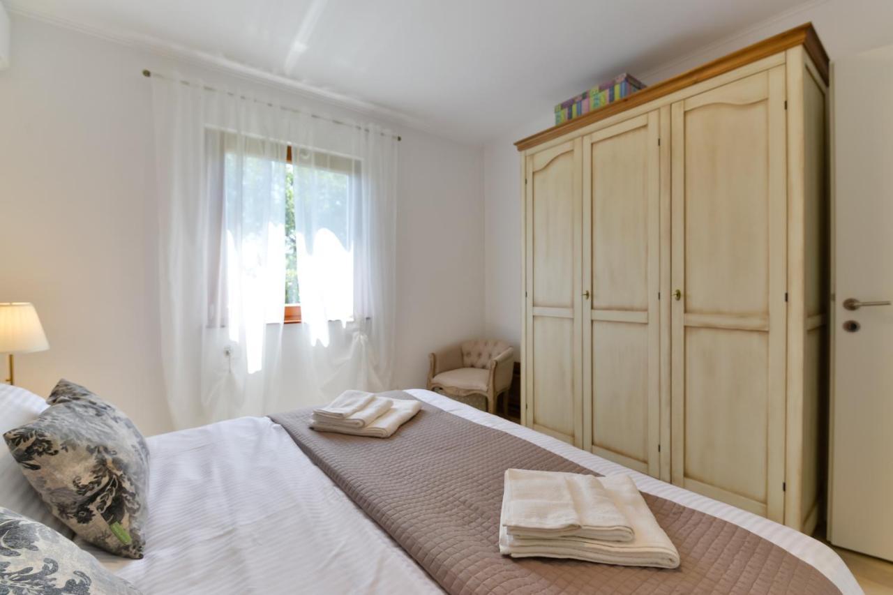 Villa Luciana, Buje Esterno foto