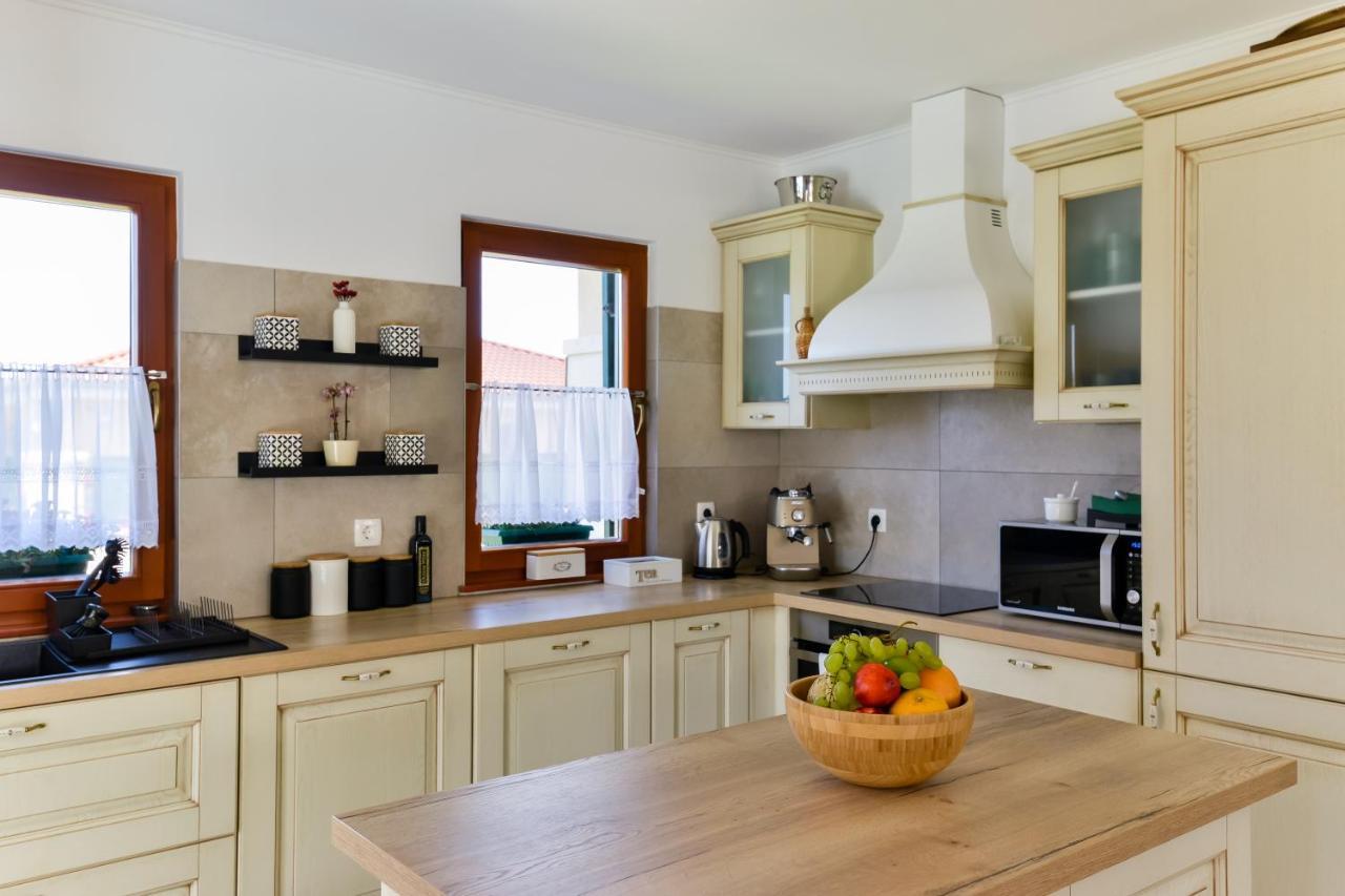 Villa Luciana, Buje Esterno foto