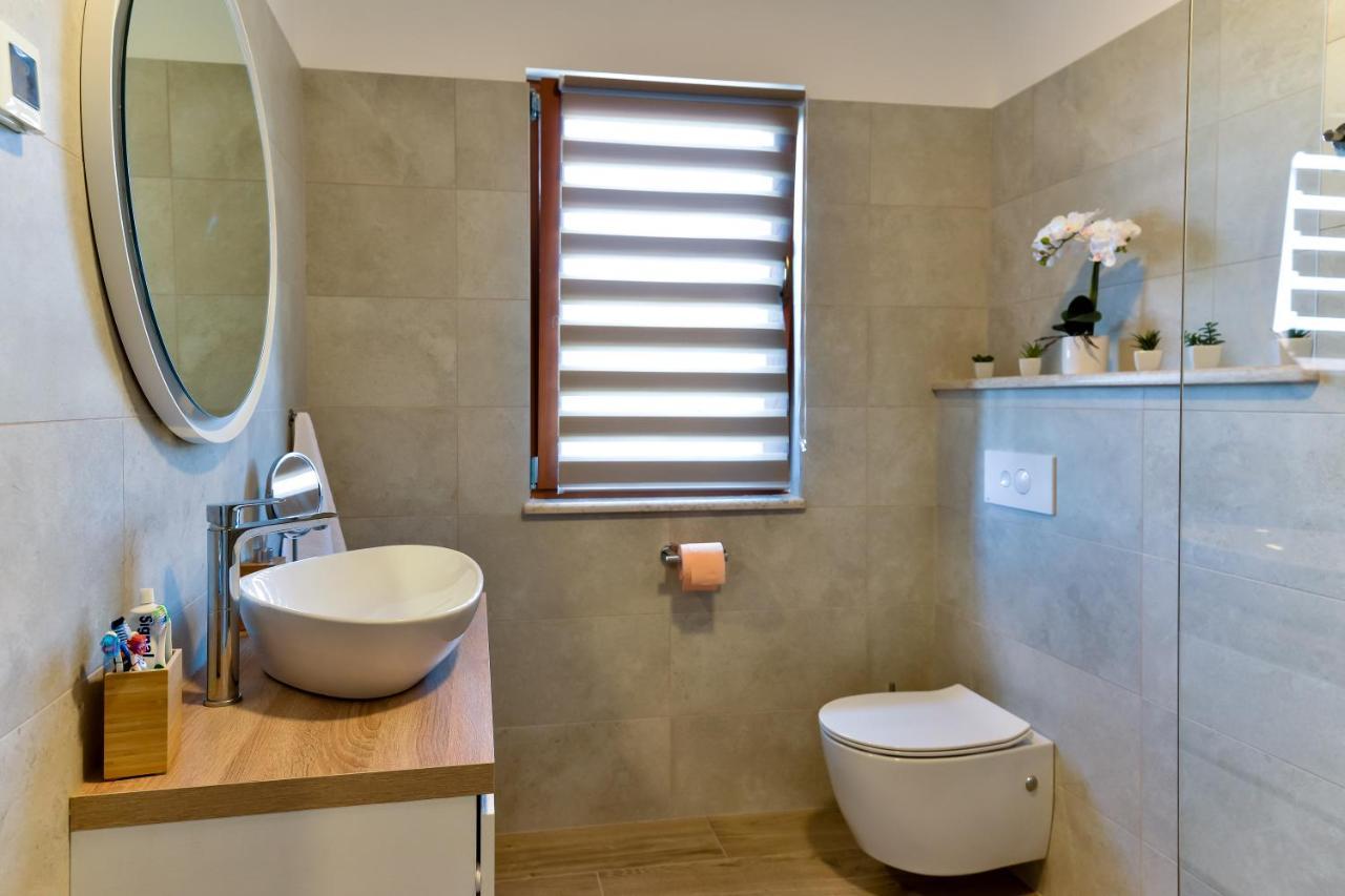 Villa Luciana, Buje Esterno foto